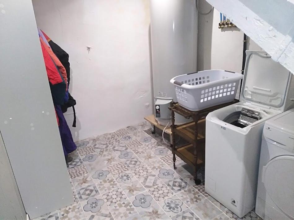 Appartement Cozy Dans Maison Privee Tauves Zewnętrze zdjęcie